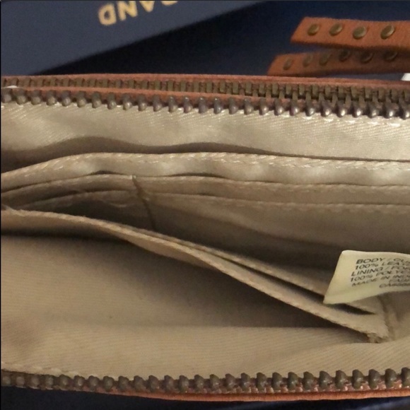 LUCKY BRAND Wristlet Clutch - Picture 5 of 6